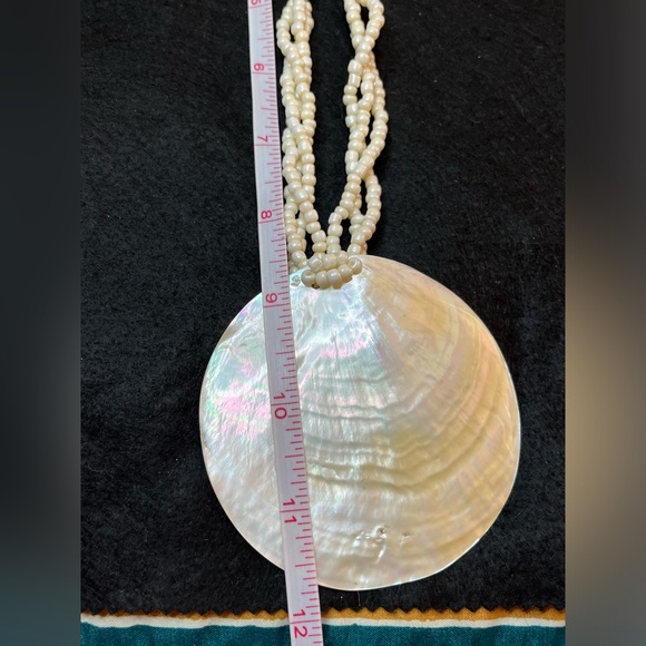 Vintage Mother of pearl bangles brass and silver tone with chunky necklace - Picture 3 of 8